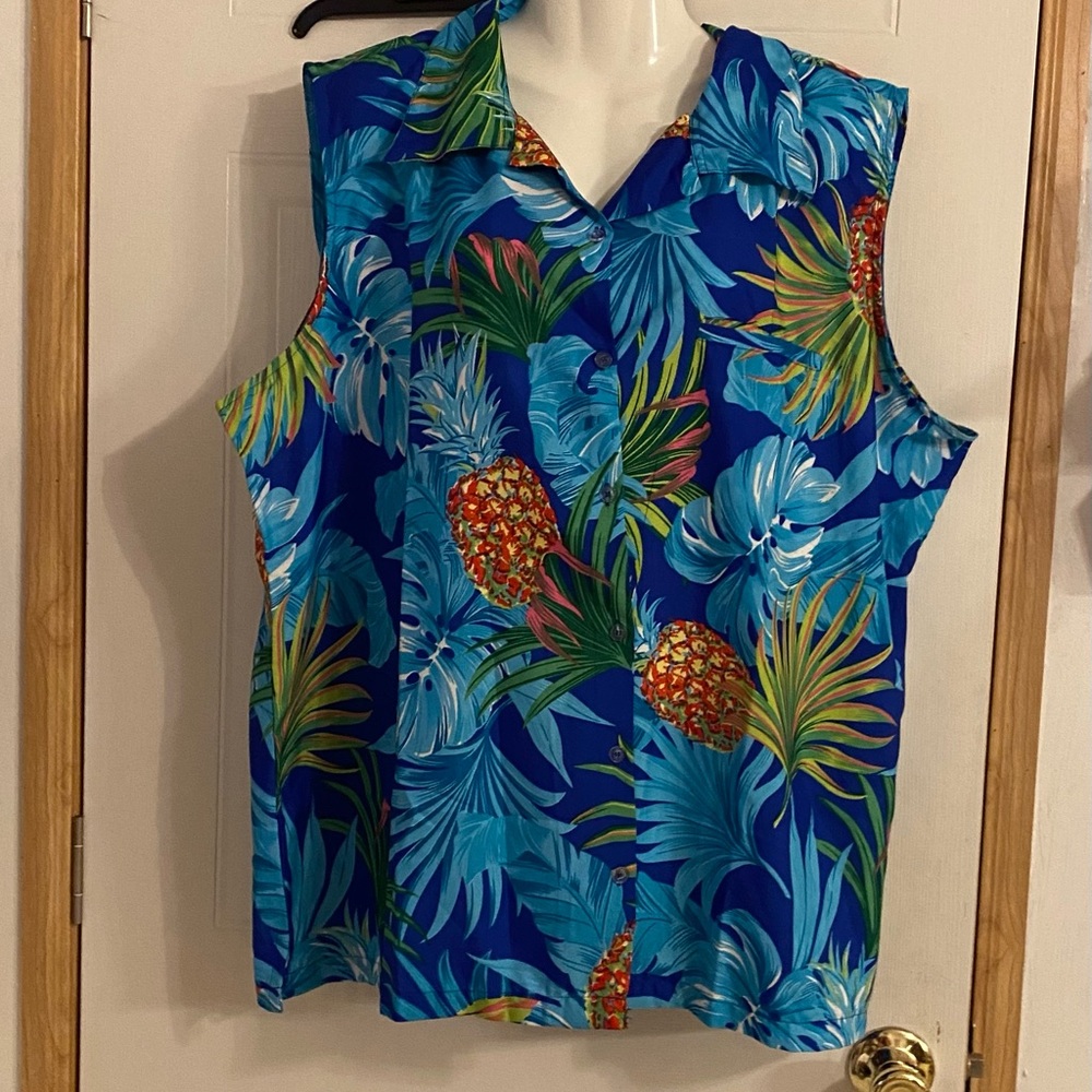 Stylore Sz 3X Tropical Print Top NWT😊😊